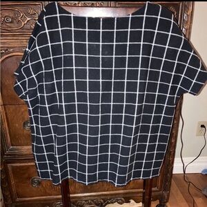 Smoking Lily Black and White Linen T - Grid, Short Sleeve Top